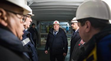 Глава ОСК Алексей Рахманов проинспектировал ход строительства круизного лайнера PV300