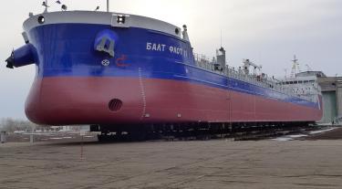 Завод «Красное Сормово» спустил на воду первый танкер проекта RST27 для компании «БФ Танкер»
